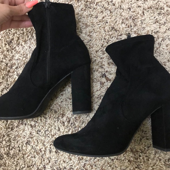 Black booties *kim k style* - Picture 2 of 3